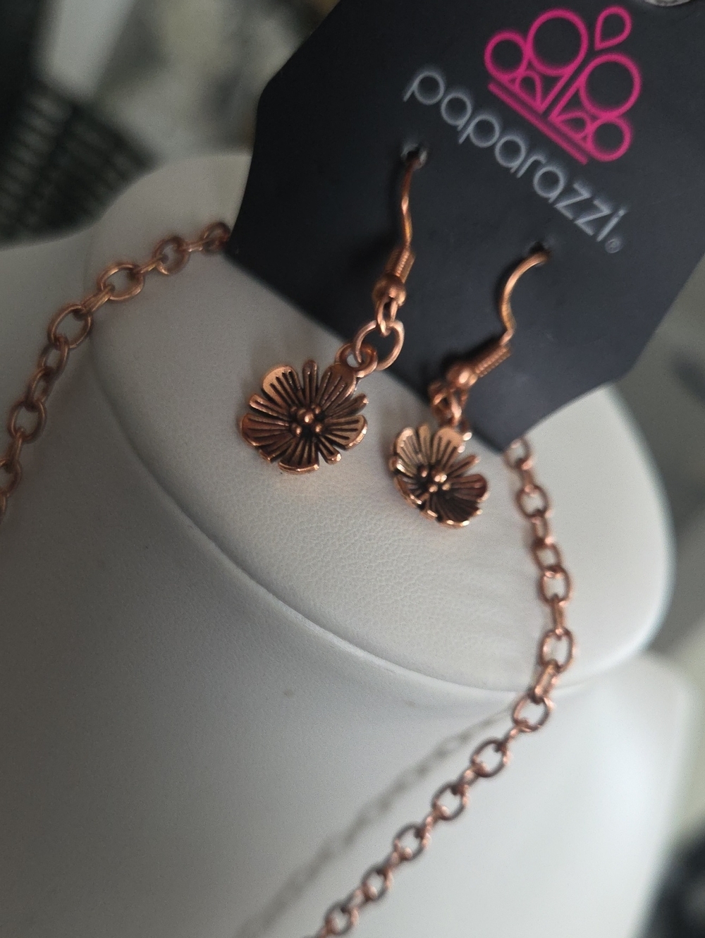 Paparazzi Poppin Poppies Copper Necklace NWT - Picture 4 of 4